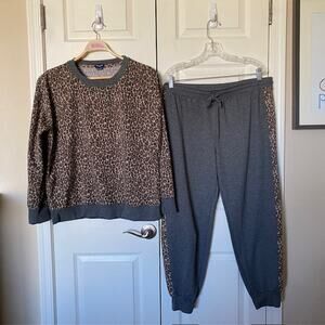 Splendid Loungewear Long Sleeve Tee & Jogger Pajama Set Animal Print Women's XL